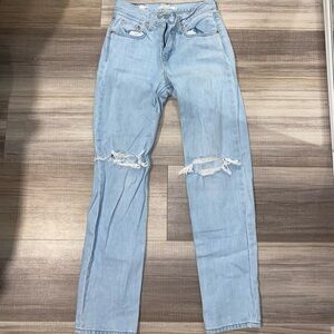 levi’s mid waisted straight leg jeans